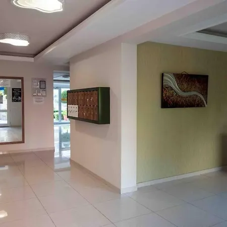 Kurt Safir Euro Appartement