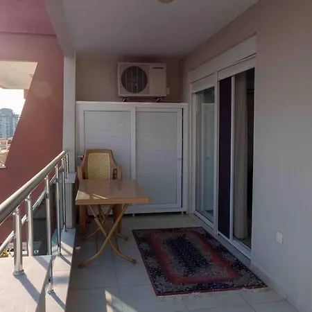 Lejlighed Kurt Safir Euro